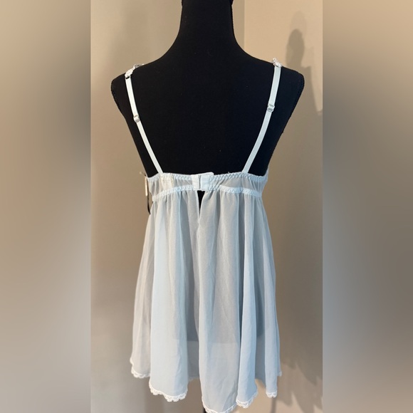 Elegant Lace Trimmed Nightgown Light Blue girly glam, playful intimate wear - Picture 3 of 11